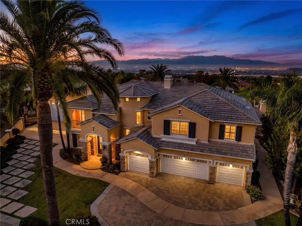 Property Photo: 1043 Stowell Ranch CA 92881