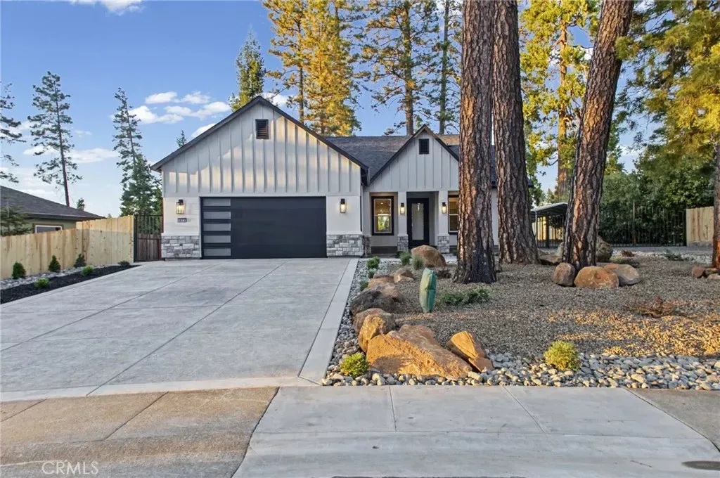 Property Photo:  1677 Paradisewood Drive  CA 95969 