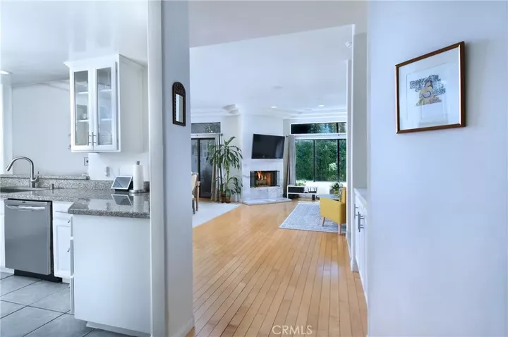 Property Photo:  11847 Laurelwood 304  CA 91604 