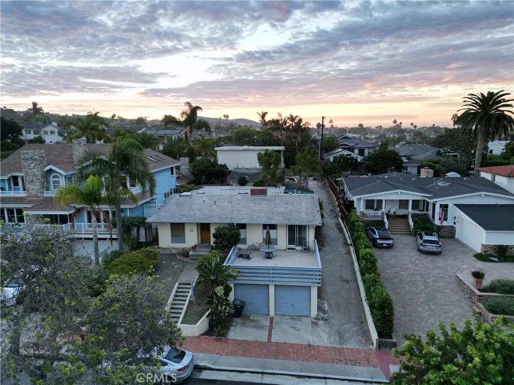Property Photo:  213 Esplanade  CA 92672 