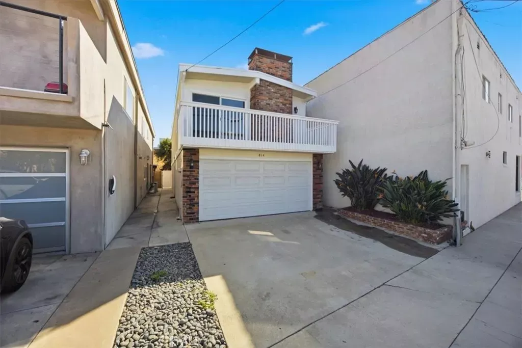 Property Photo:  814 3rd Street  CA 90254 