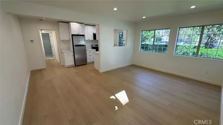 Property Photo:  712 W Doran Street 1  CA 91203 