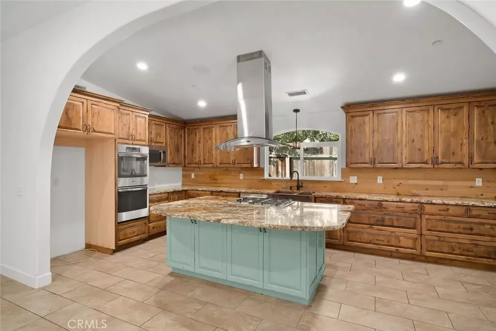 Property Photo:  726 Gough Avenue  CA 93465 