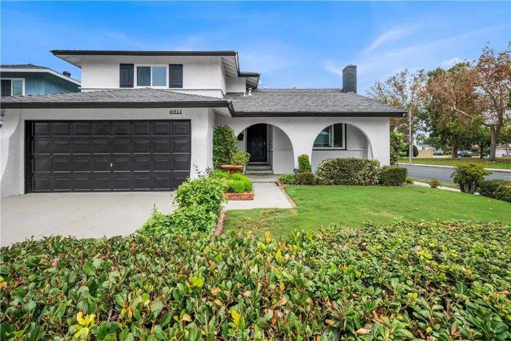 Property Photo: 6911 Reefton Avenue CA 90630