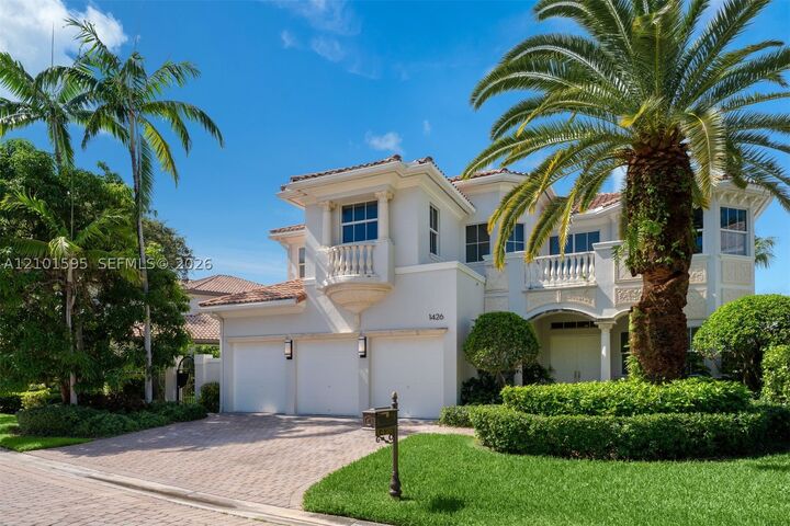 Property Photo:  1426 Commodore Way  FL 33019 