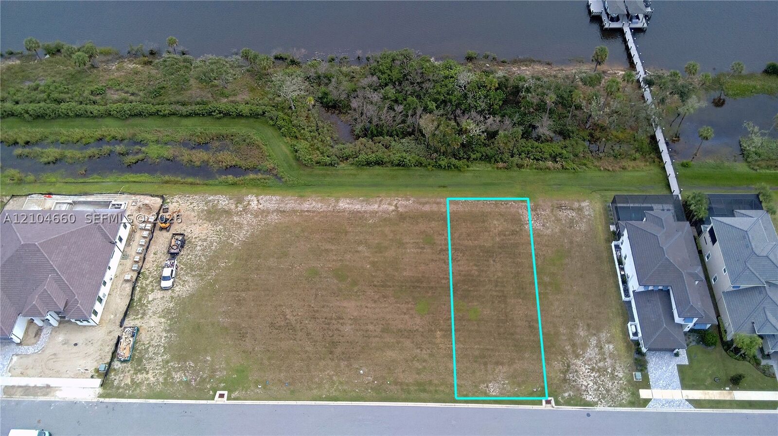 Property Photo:  38 Coronado Rd  FL 32136 