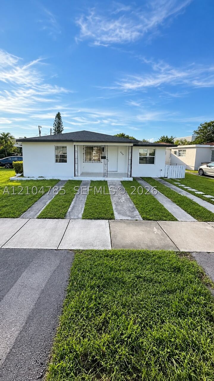 Property Photo: 250 NW 34th Ave 250 FL 33125