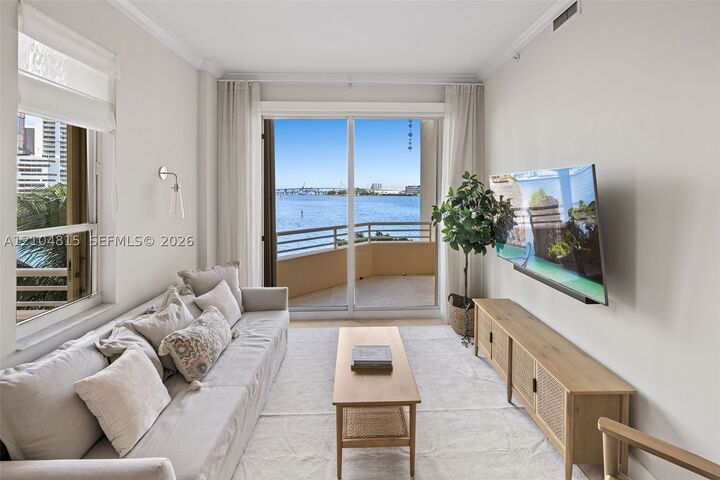 Property Photo: 888 Brickell Key Dr 410 FL 33131