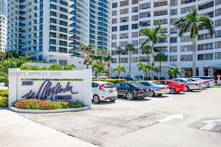 Property Photo:  3505 S Ocean Dr 305  FL 33019 