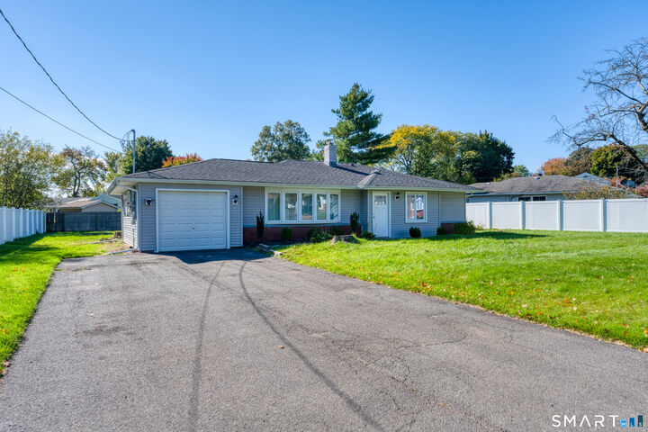 Property Photo:  175 Reservoir Road  CT 06111 