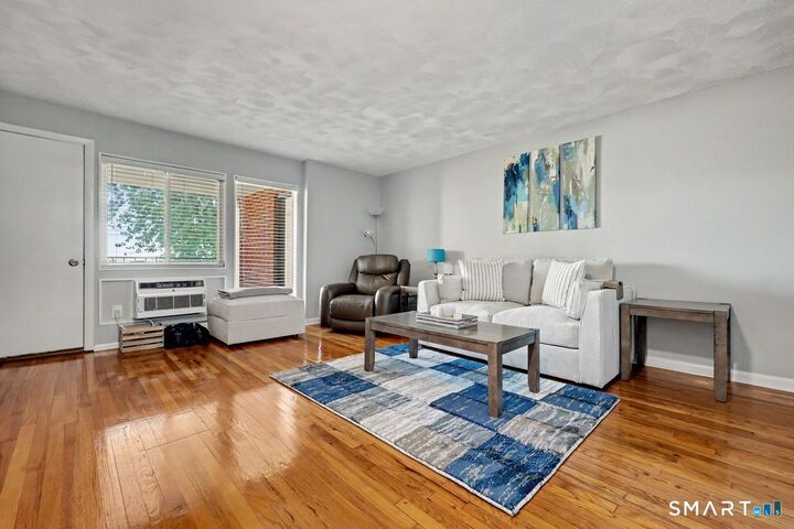 Property Photo:  279 West Walk 279  CT 06516 