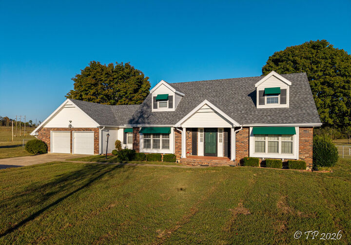 Property Photo:  9720 County Road 8730  MO 65775 