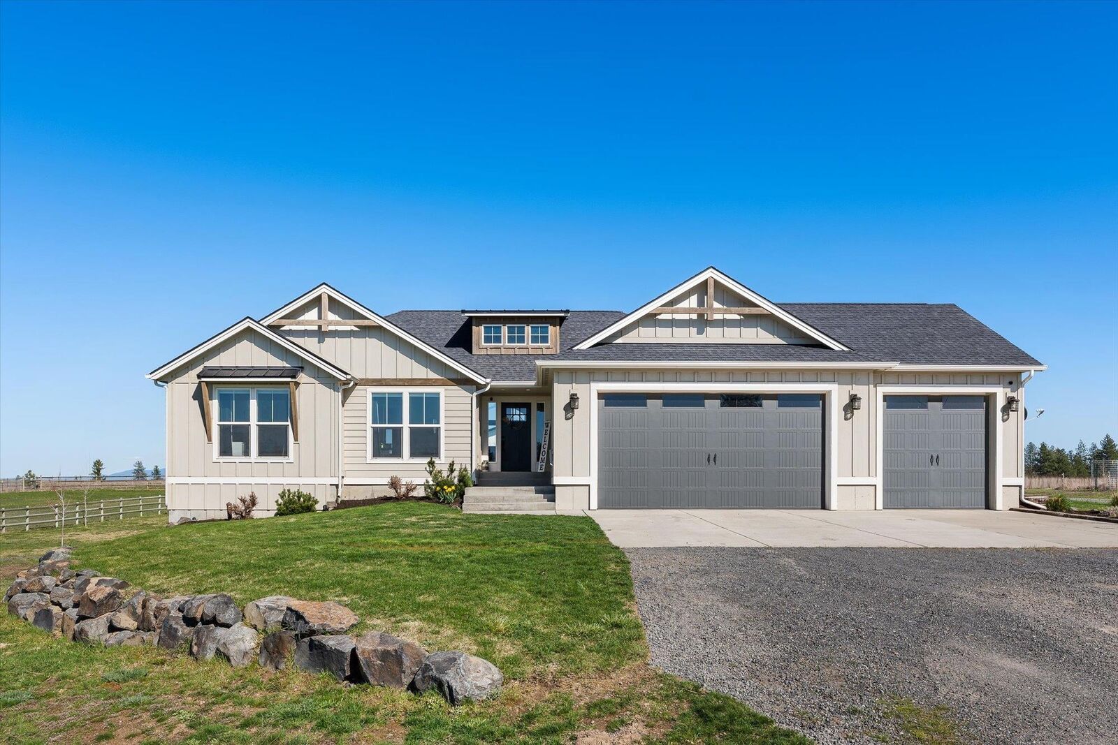 Property Photo:  13915 W Lincoln Rd  WA 99224 