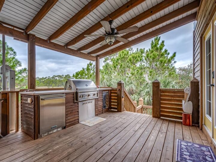 Property Photo: 641 Bald Point Road FL 32346