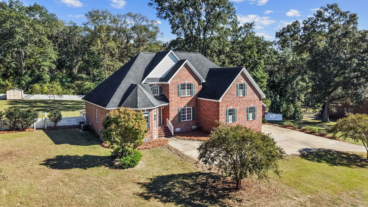 Property Photo: 1497 Dollard Town Road NC 27534