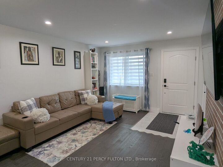 Property Photo: 96 Livingstone Street ON K0K 2K0