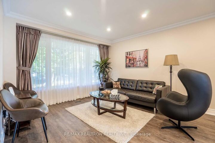 Property Photo: 21 Ferrah Street ON L3R 1N6