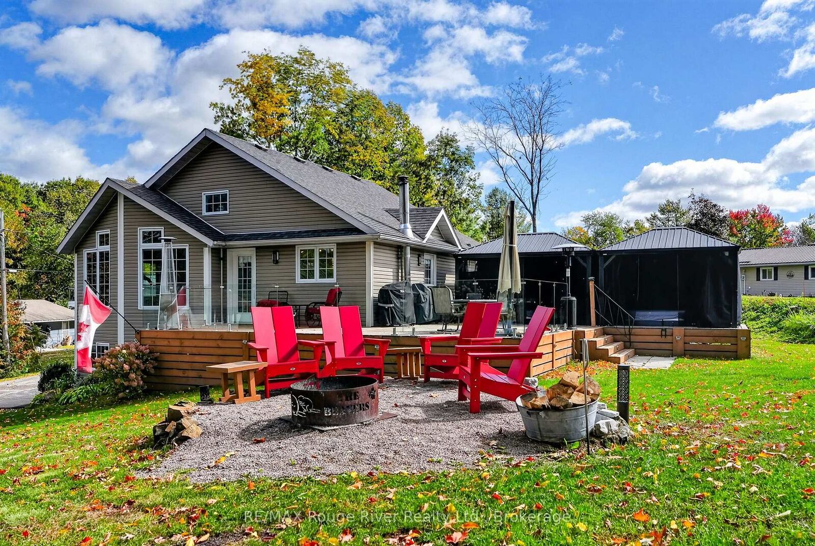 Property Photo: 21 Fox Lane ON K0K 2M0