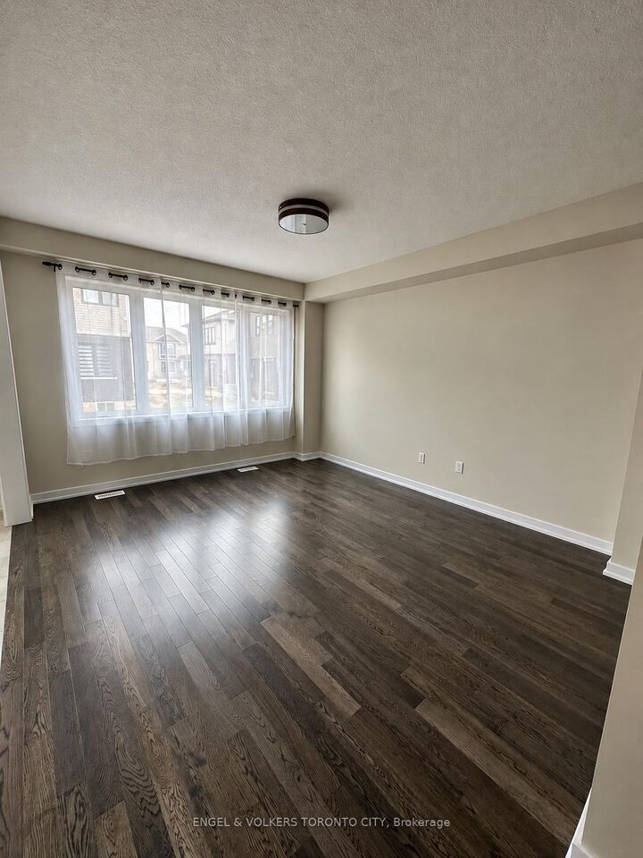 Property Photo:  152 Lilac Circle  ON N3W 0J1 
