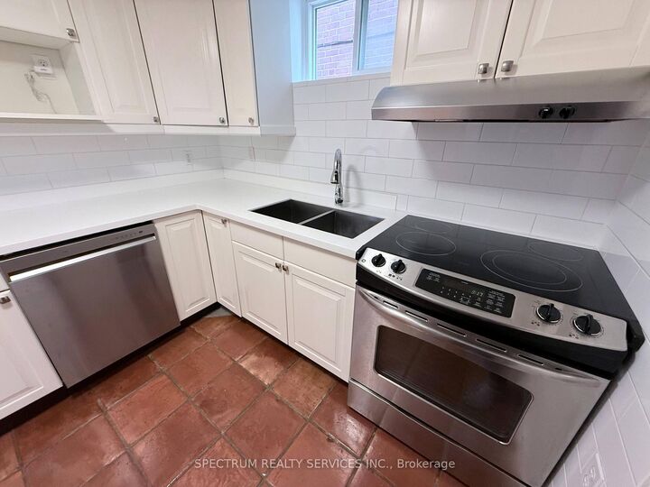 Property Photo:  172 Queenslea Avenue Lower  ON M9N 2L3 
