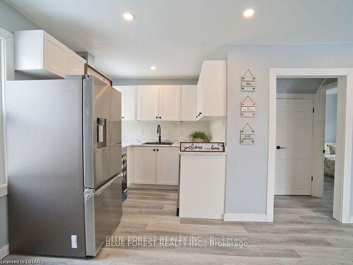 Property Photo:  97 Delaware Street  ON N5Z 2N4 