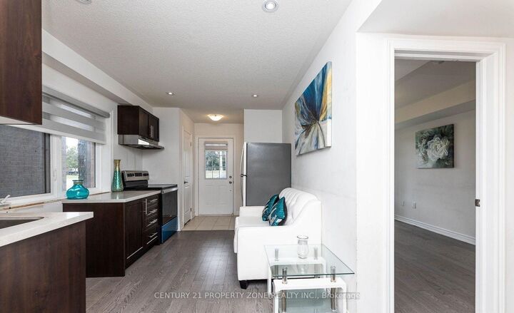 Property Photo: 39 Hashmi Place ON L6Y 6K1