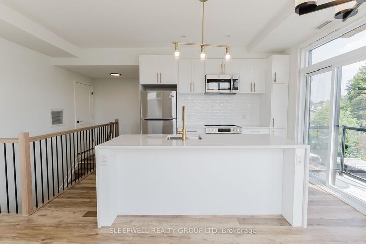 Property Photo: 845 Champlain Street 9 ON K1C 1K3