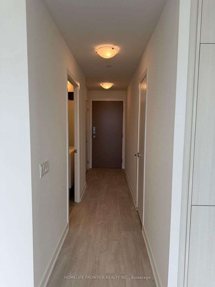 Property Photo: 5 Quarrington Lane 2205 ON M3C 0S5