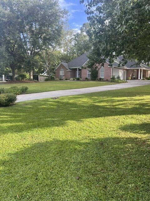Property Photo: 5 Brandywine Circle GA 31605