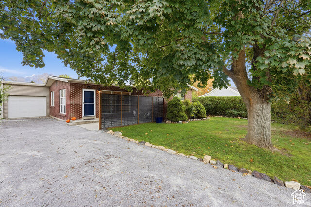 Property Photo: 4605 S 600 E UT 84107