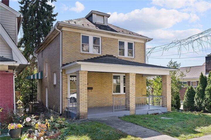 Property Photo: 1408 Bellaire Pl PA 15226