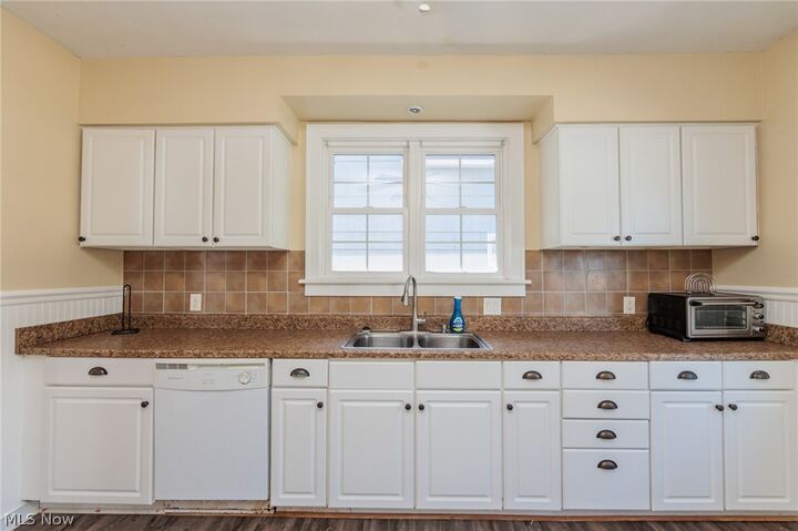 Property Photo:  1521 Campbell Street  OH 44870 