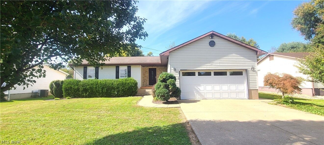 Property Photo: 813 Barclay Street OH 45714