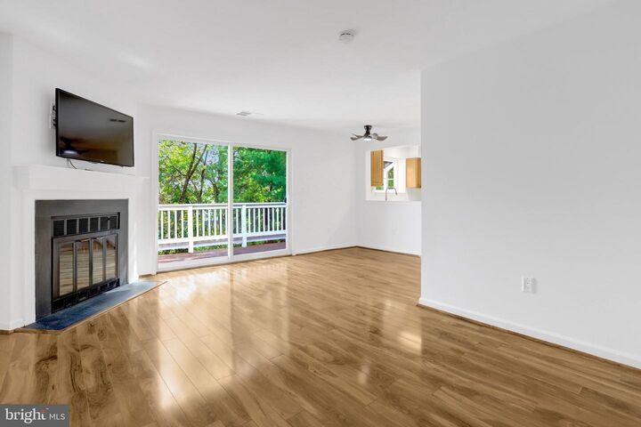 Property Photo: 2614 S Arlington Mill Drive F VA 22206