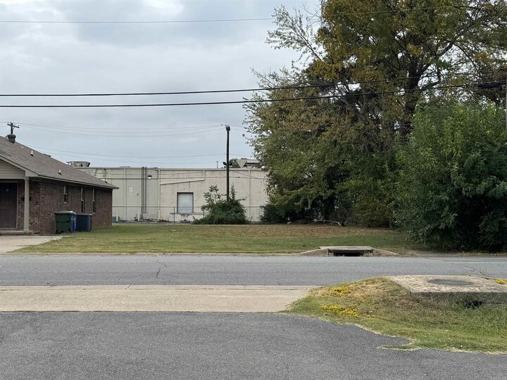 Property Photo:  1108 Gum Street  AR 72032 