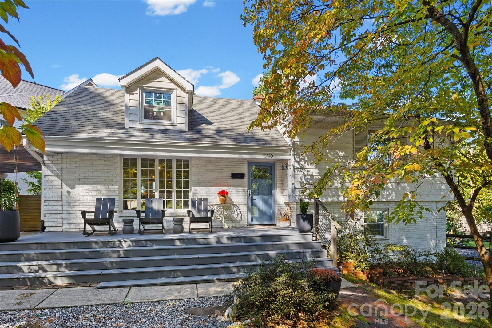 Property Photo:  5145 Murrayhill Drive  NC 28210 