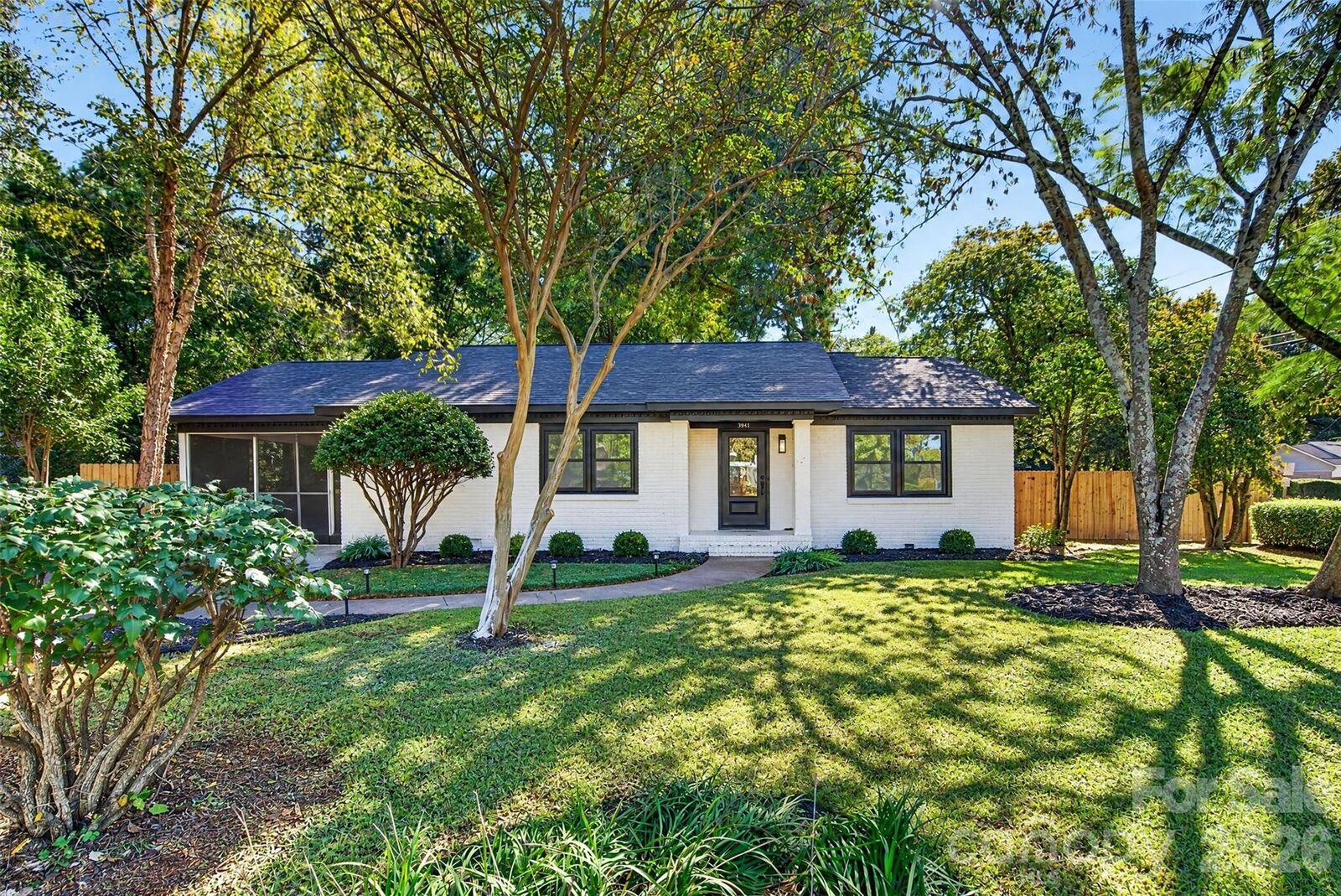 Property Photo: 3921 Havenwood Road NC 28205