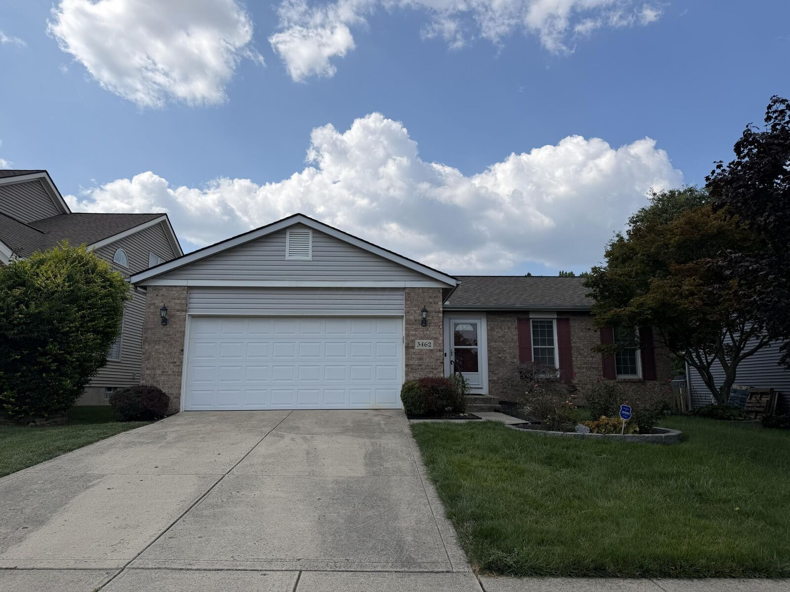 Property Photo: 3462 La Coste Lane OH 43228
