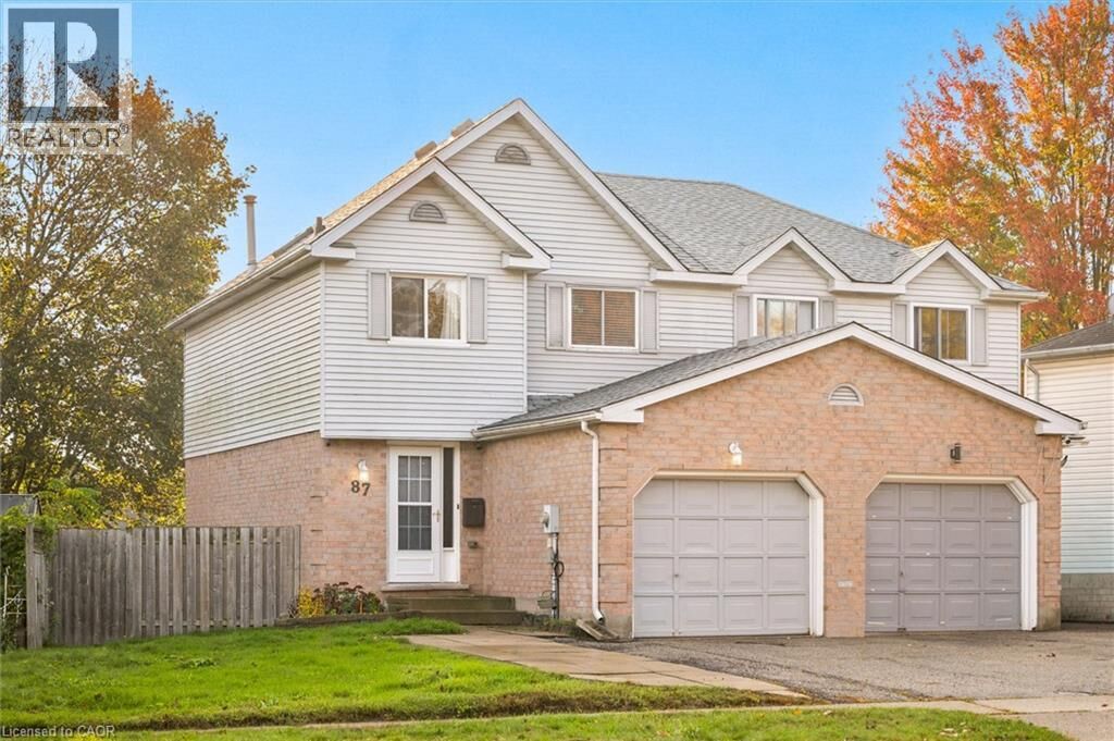 Property Photo:  87 Poplar Drive  ON N3C 3X3 