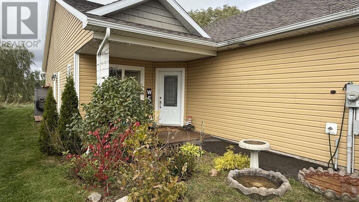 Property Photo:  1215 Starrs Point Road  NS B0P 1T0 