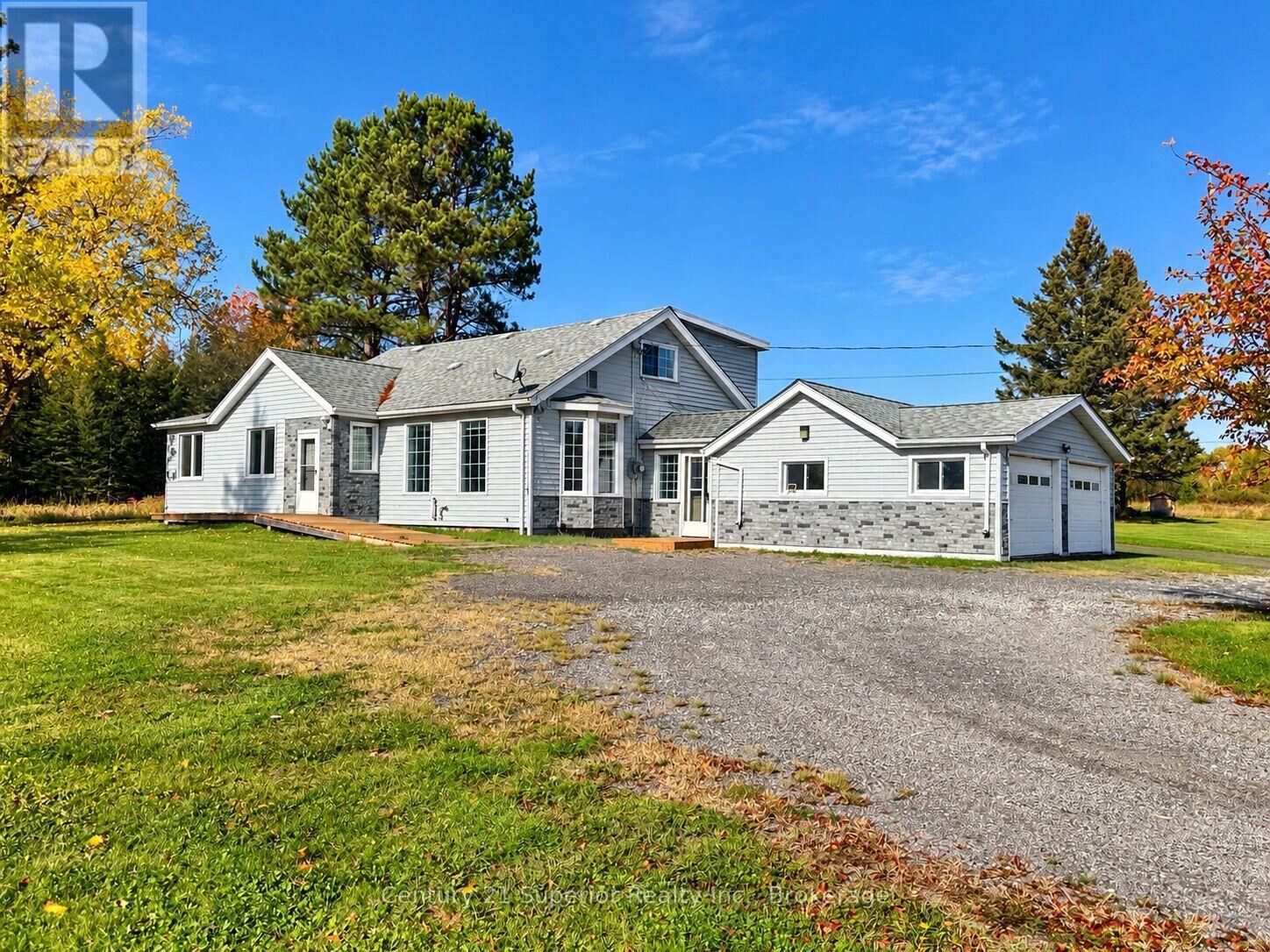 Property Photo:  5049 Mapleward Road  ON P7G 1R7 
