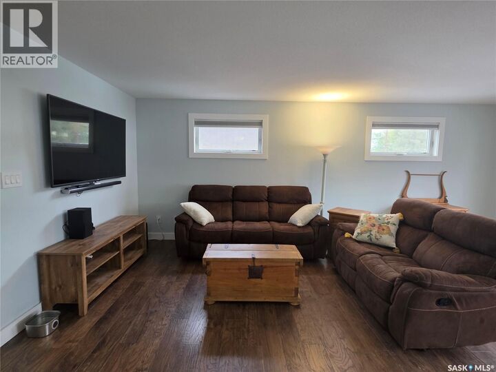 Property Photo:  902 Connaught Street  SK S4T 0W9 
