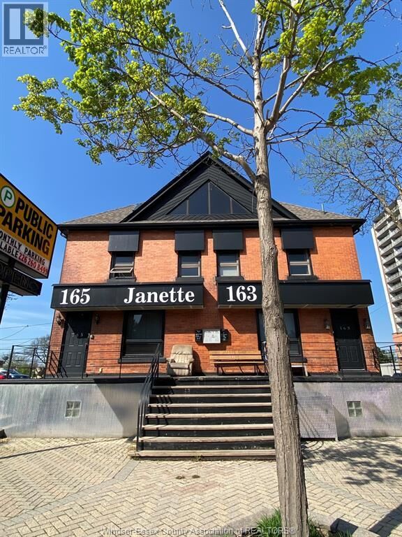 Property Photo:  165 Janette Penthouse  ON N9A 4Y9 
