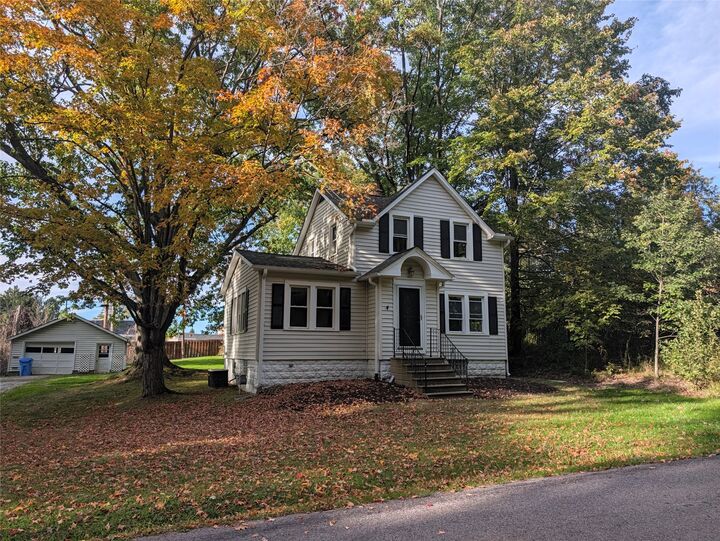 Property Photo:  40 Harold Road  PA 16509 