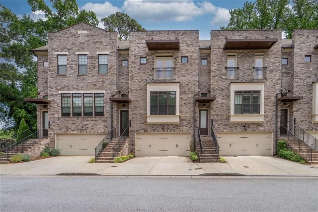 Property Photo: 721 Boynton Lane GA 30030