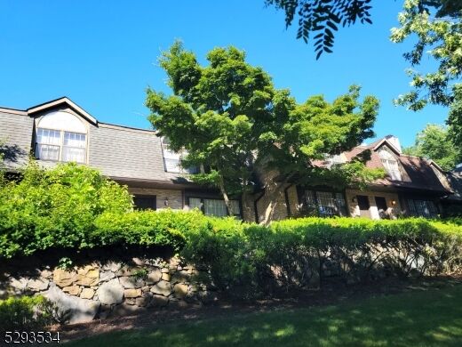 Property Photo:  85 Falls Bridge Dr 85  NJ 07512 
