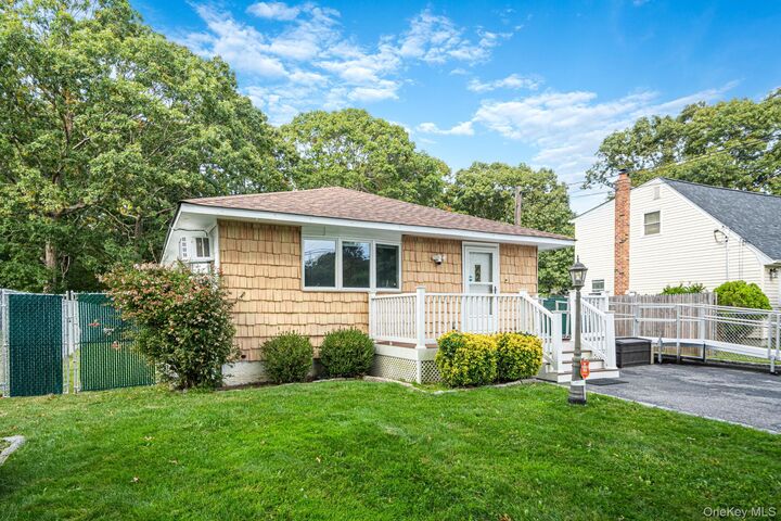 Property Photo:  87 Somerset Avenue  NY 11950 