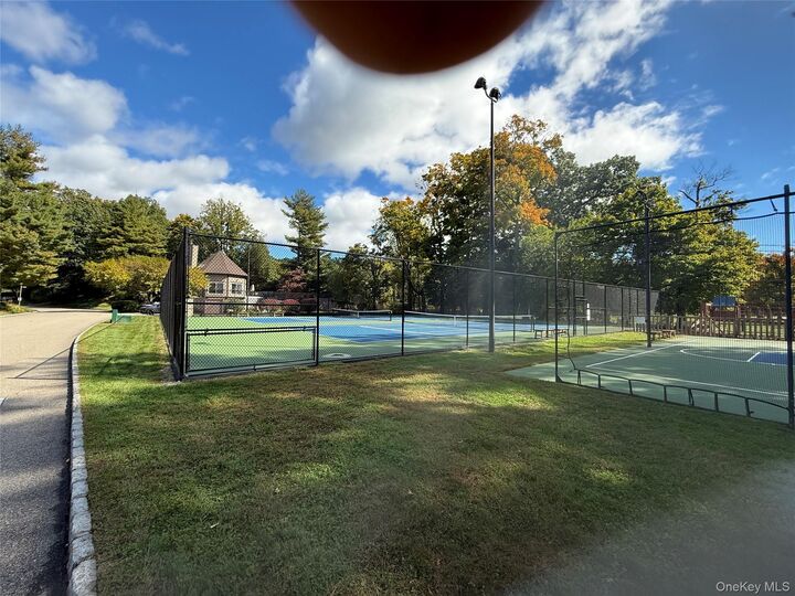 Property Photo:  1408 Eagle Bay Drive  NY 10562 