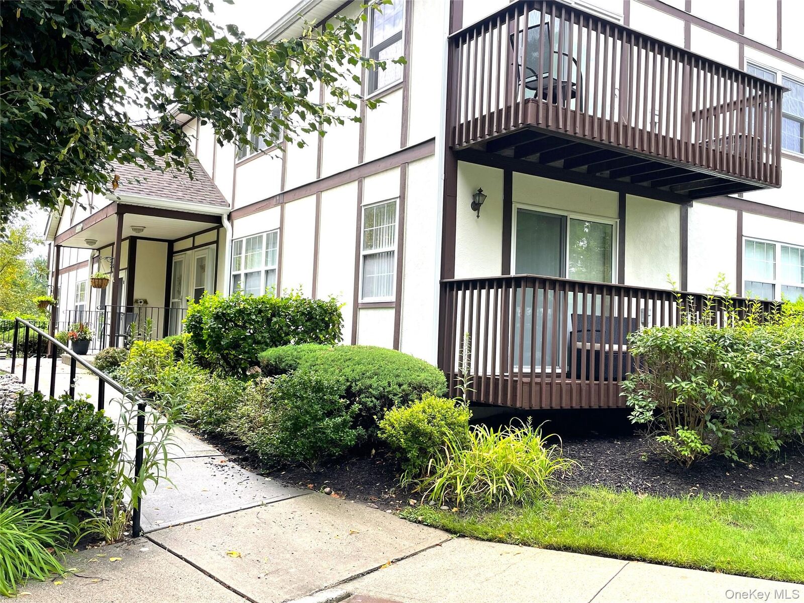Property Photo: 660 E Crooked Hill Road NY 10965