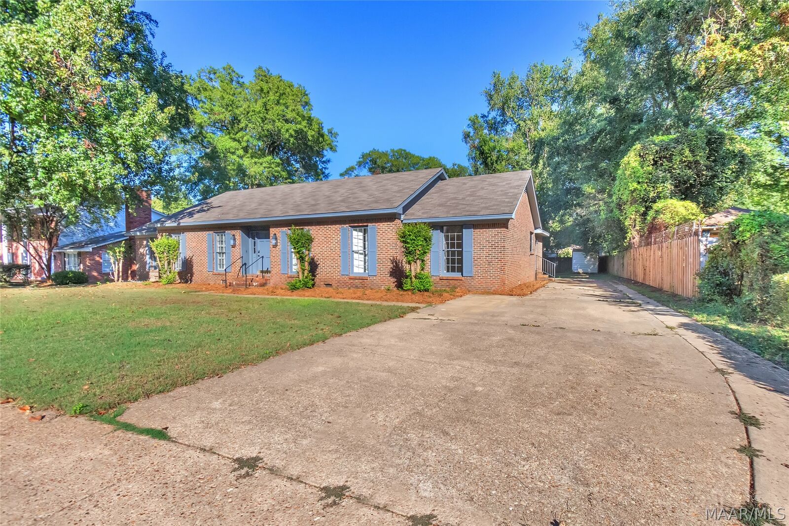 Property Photo:  540 Chatsworth Drive  AL 36109 